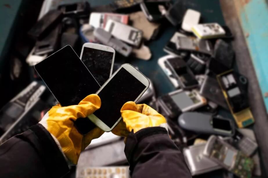 Phone Systems: Energy Consumption and E-waste | GreenTek Solutions